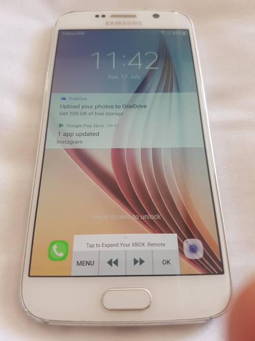 **SAMSUNG S6 IN VERY GOOD CONDITION 32GIG, 7.0 ANDROID, 16 MEGAPIXEL CAMERA**